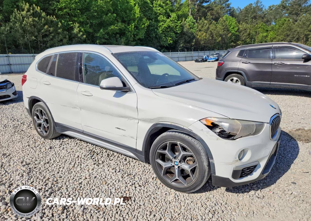 2018 BMW X1 xDrive28I VIN:WBXHT3C36J5K25354 - 4