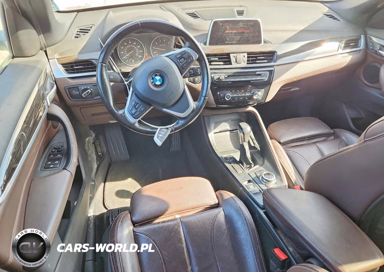 2018 BMW X1 xDrive28I VIN:WBXHT3C36J5K25354 - 8