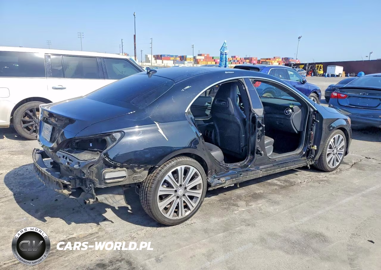 2018 Mercedes-Benz Cla 250 VIN:WDDSJ4EB5JN501211 - 3