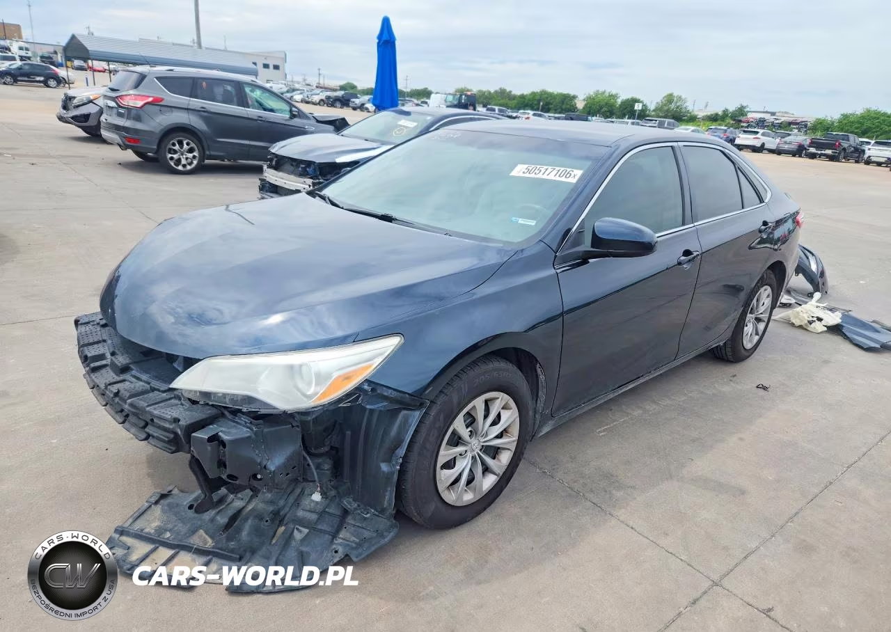 2017 Toyota Camry Le – zdjęcie 1 z 13