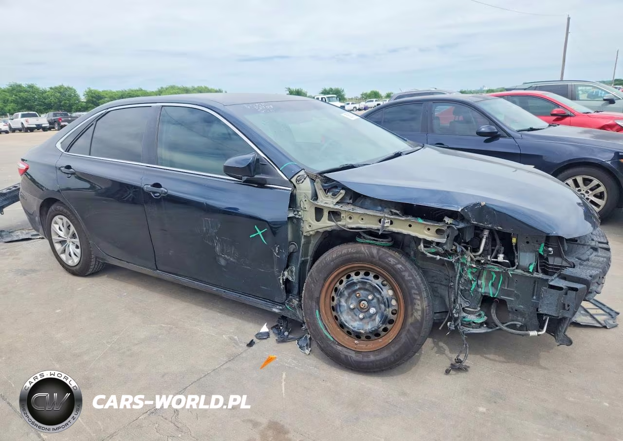 2017 Toyota Camry Le VIN:4T1BF1FK5HU314538 - 4