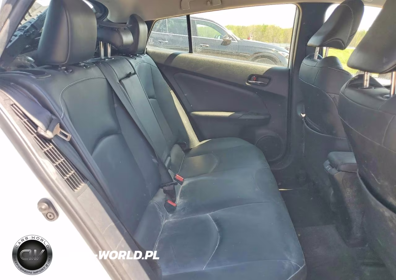 2021 Toyota Prius Prime Xle VIN:JTDKAMFP6M3167226 - 10