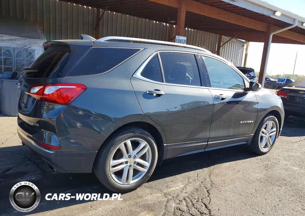 2018 Chevrolet Equinox Premier VIN:3GNAXWEX2JS506522 - 3