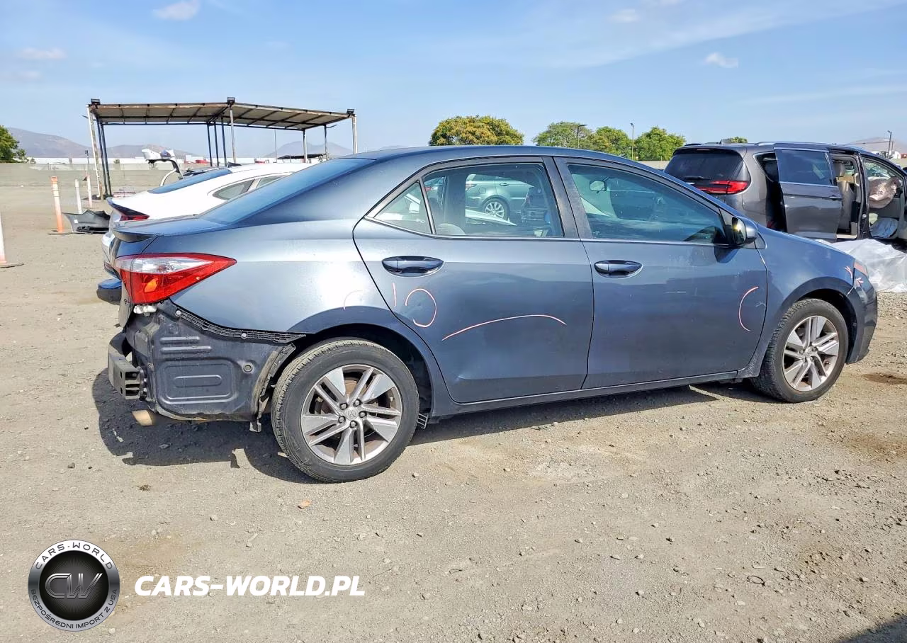 2015 Toyota Corolla Le Eco Plus VIN:5YFBPRHE5FP180065 - 3
