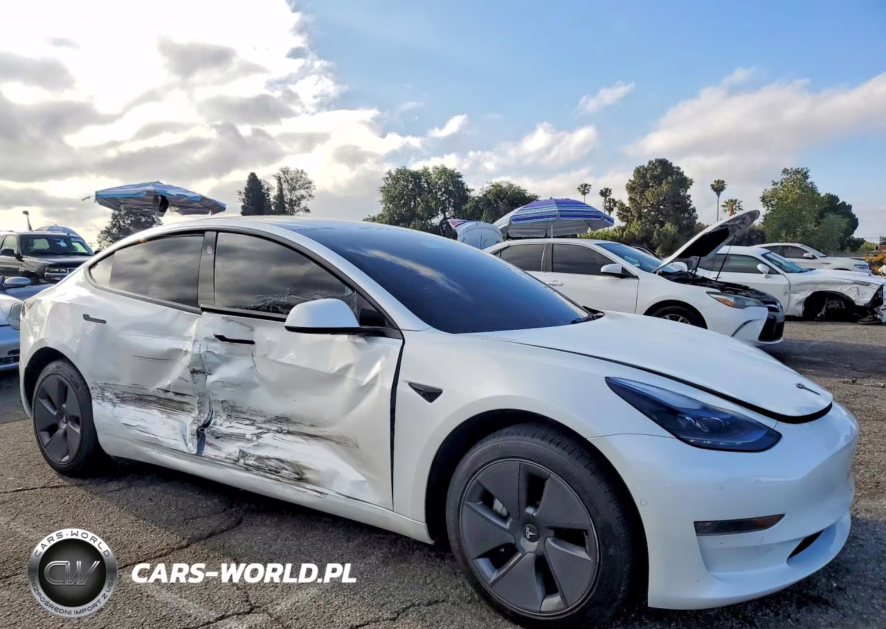 2022 Tesla Model 3 VIN:5YJ3E1EA6NF355883 - 4