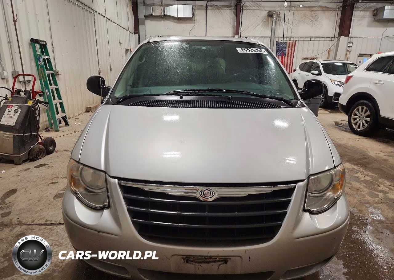 2006 Chrysler Town & Country Touring VIN:2A4GP54L96R911576 - 5