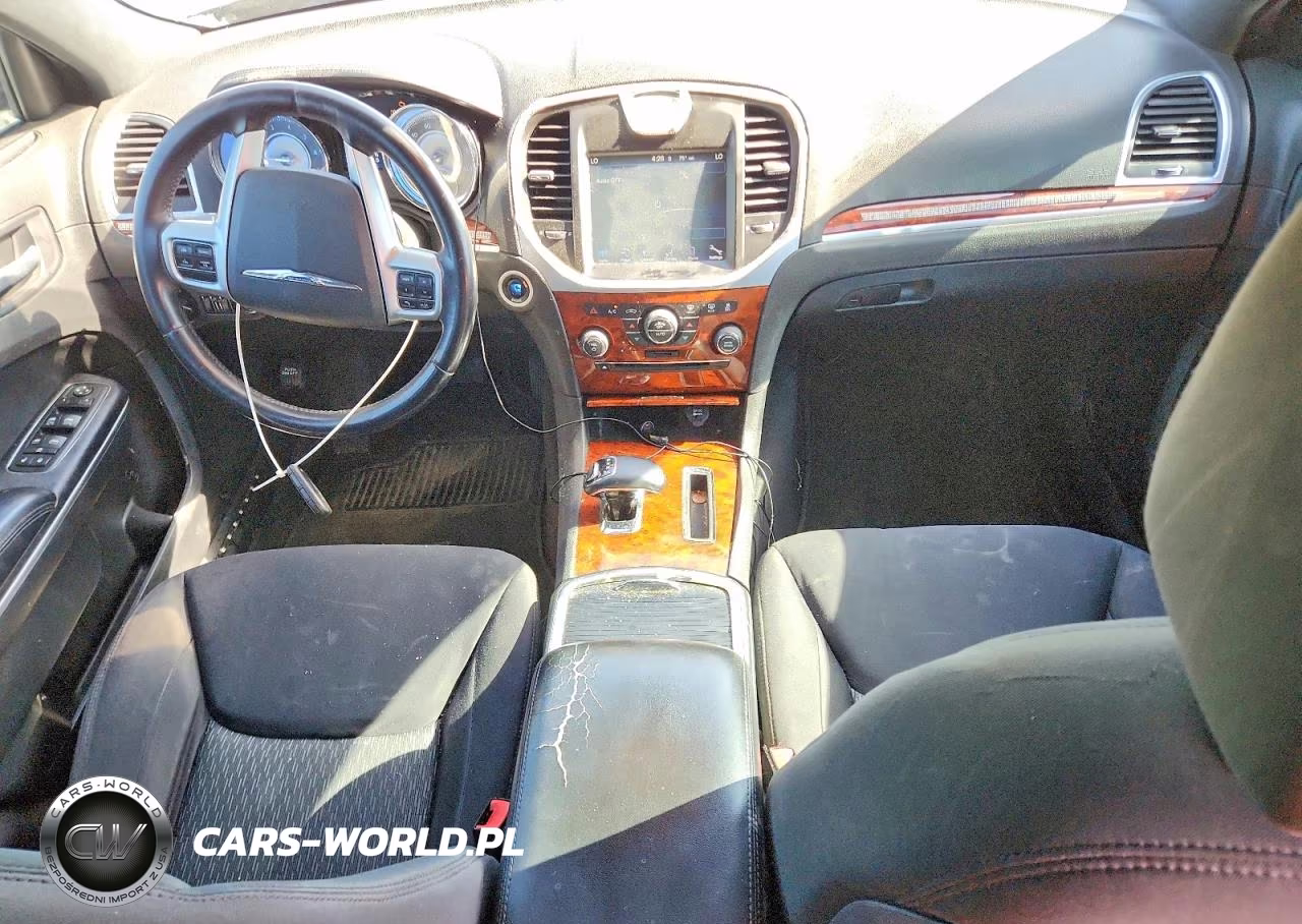 2012 Chrysler 300 VIN:2C3CCAAG2CH206169 - 8