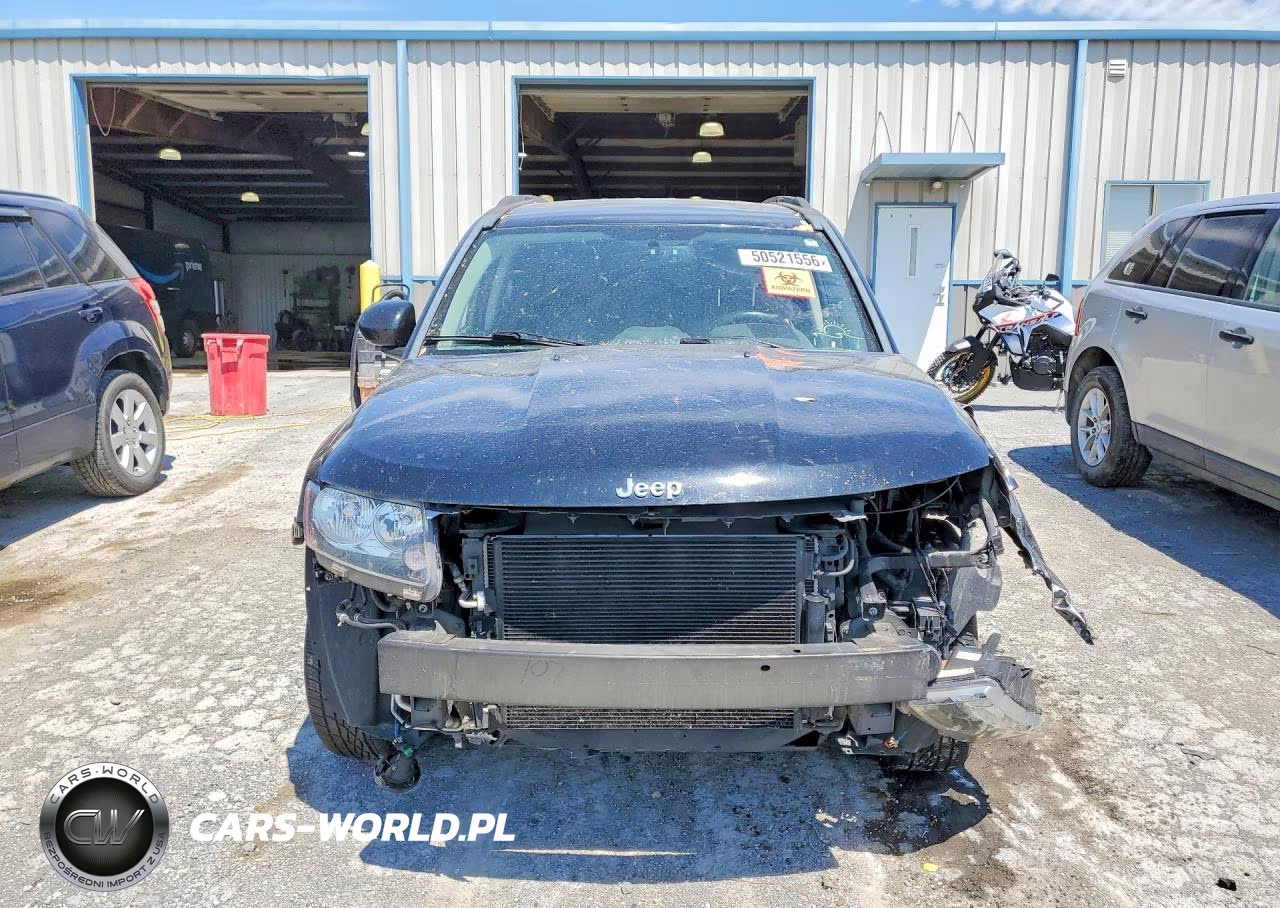 2015 Jeep Compass Latitude VIN:1C4NJCEA7FD344061 - 5