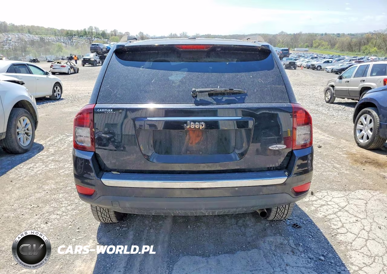 2015 Jeep Compass Latitude VIN:1C4NJCEA7FD344061 - 6