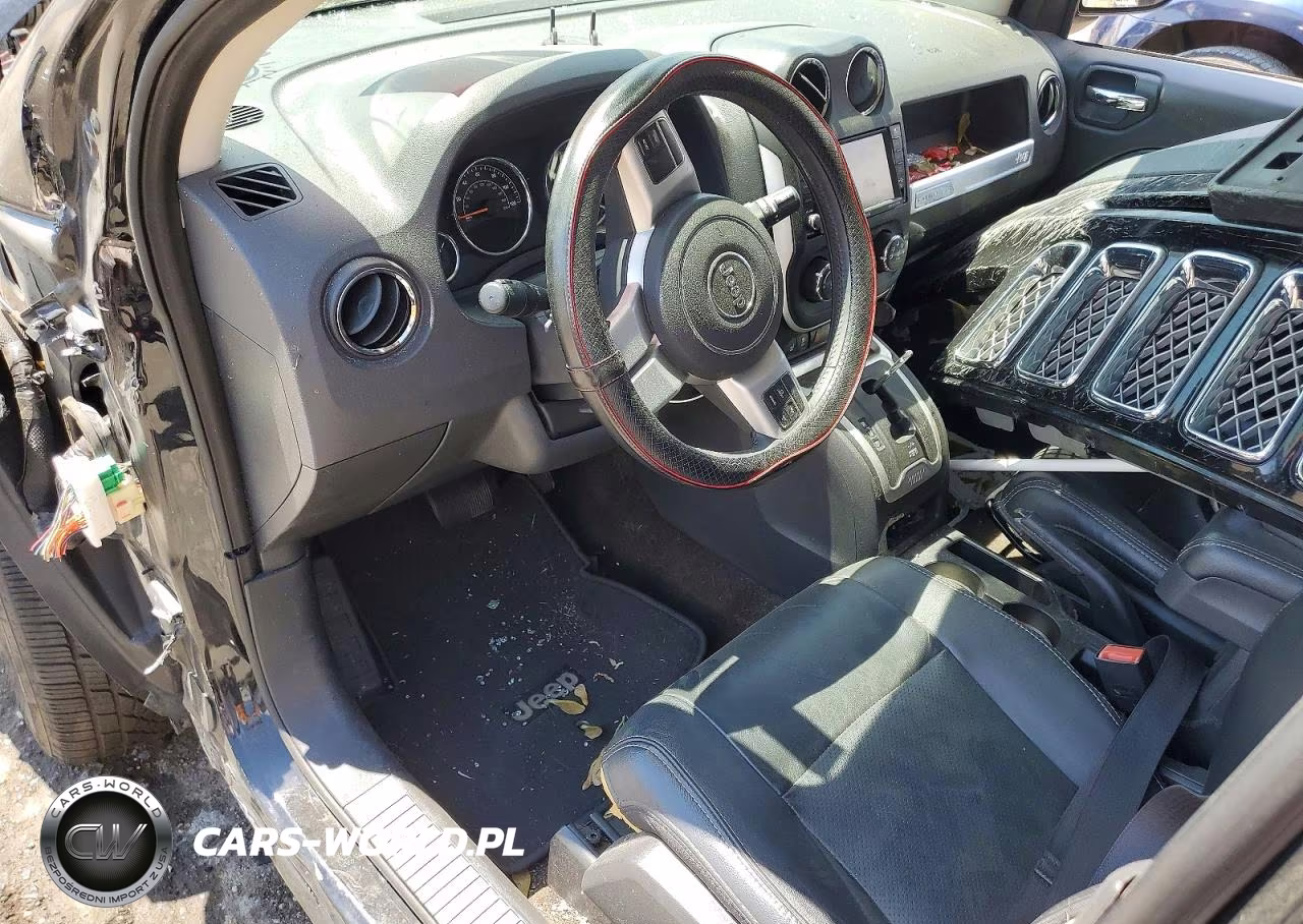 2015 Jeep Compass Latitude VIN:1C4NJCEA7FD344061 - 8