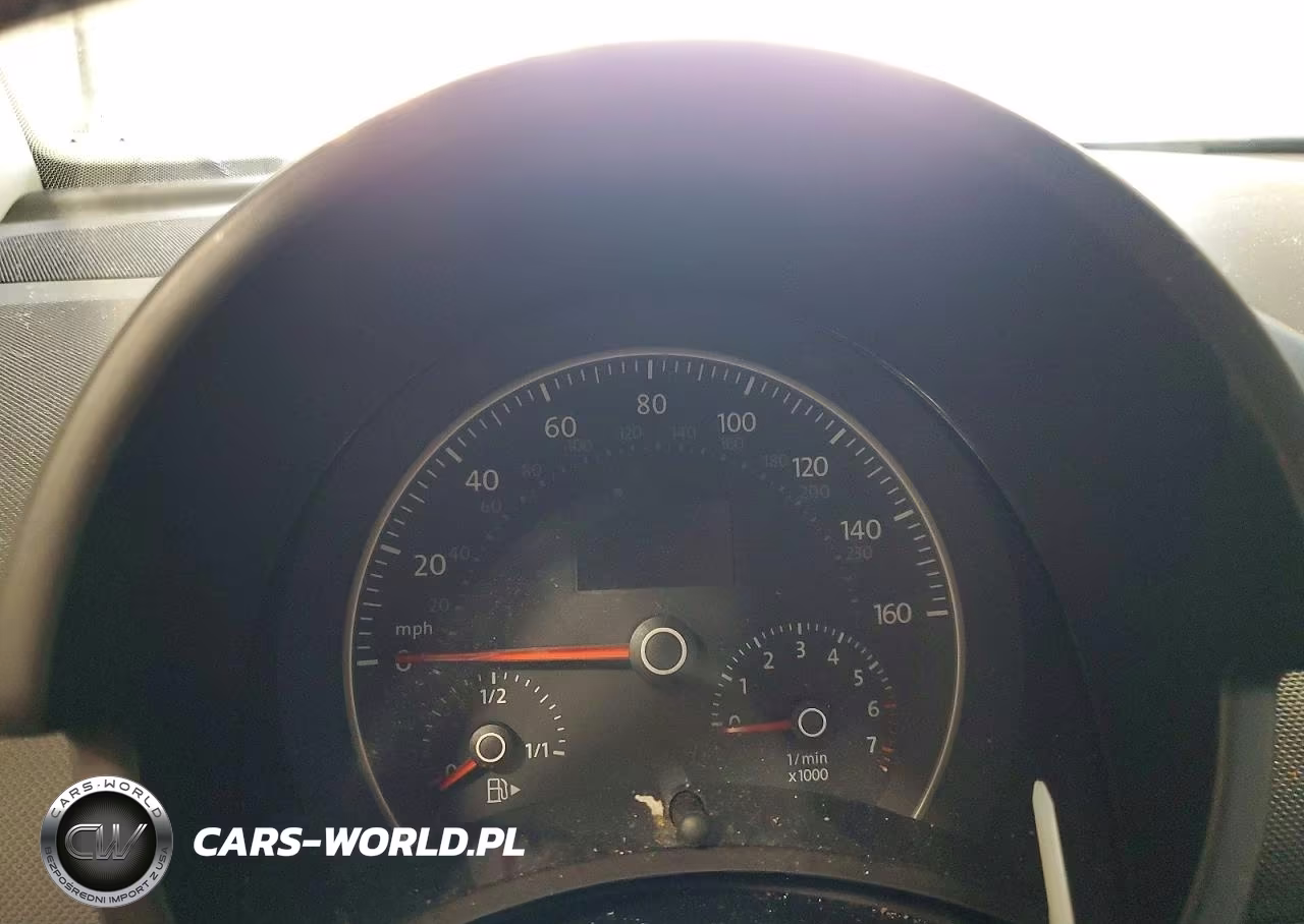 2008 Volkswagen New Beetle Triple White VIN:3VWFG31C28M524725 - 9