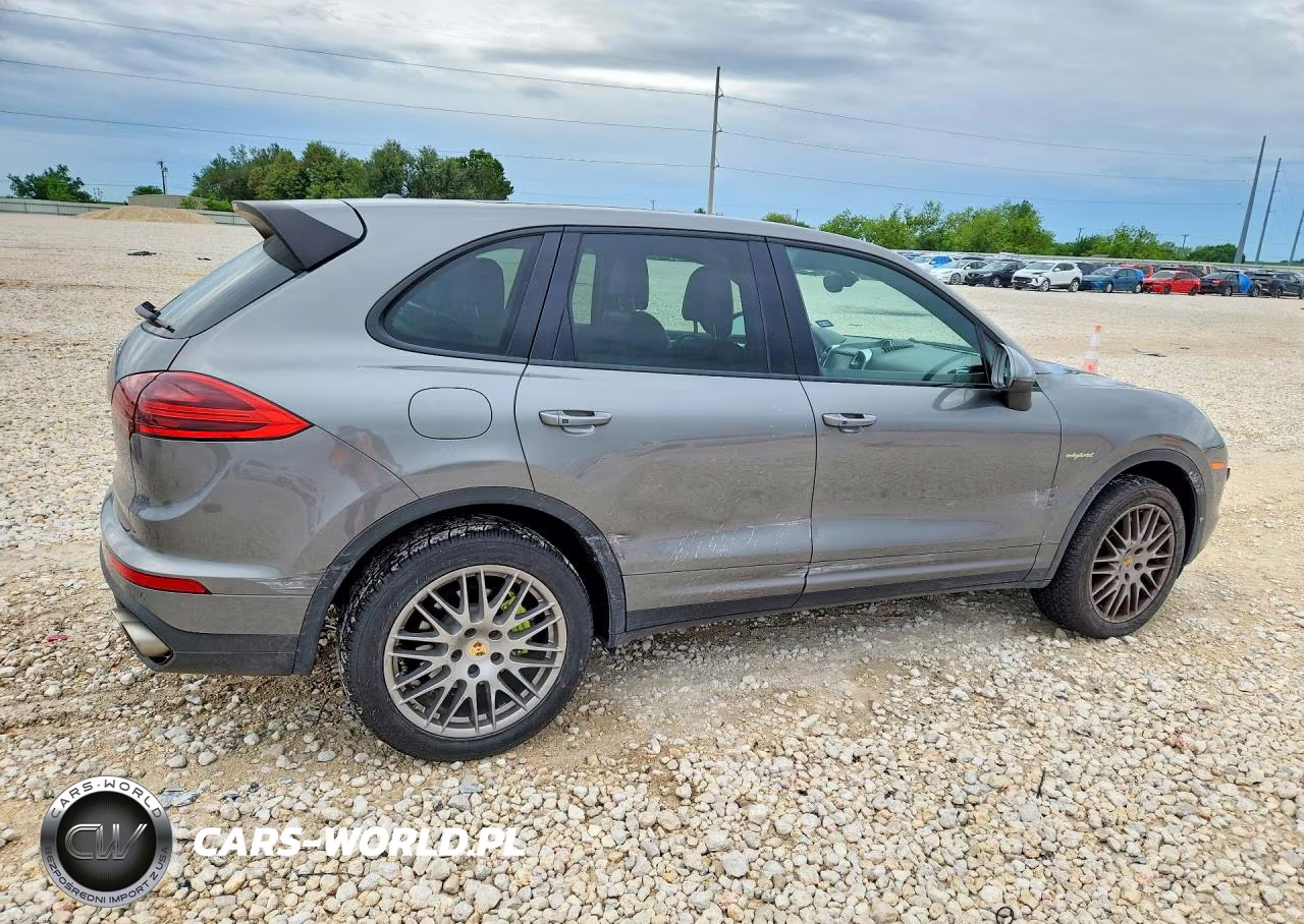 2016 Porsche Cayenne Se Hybrid VIN:WP1AE2A25GLA63443 - 3