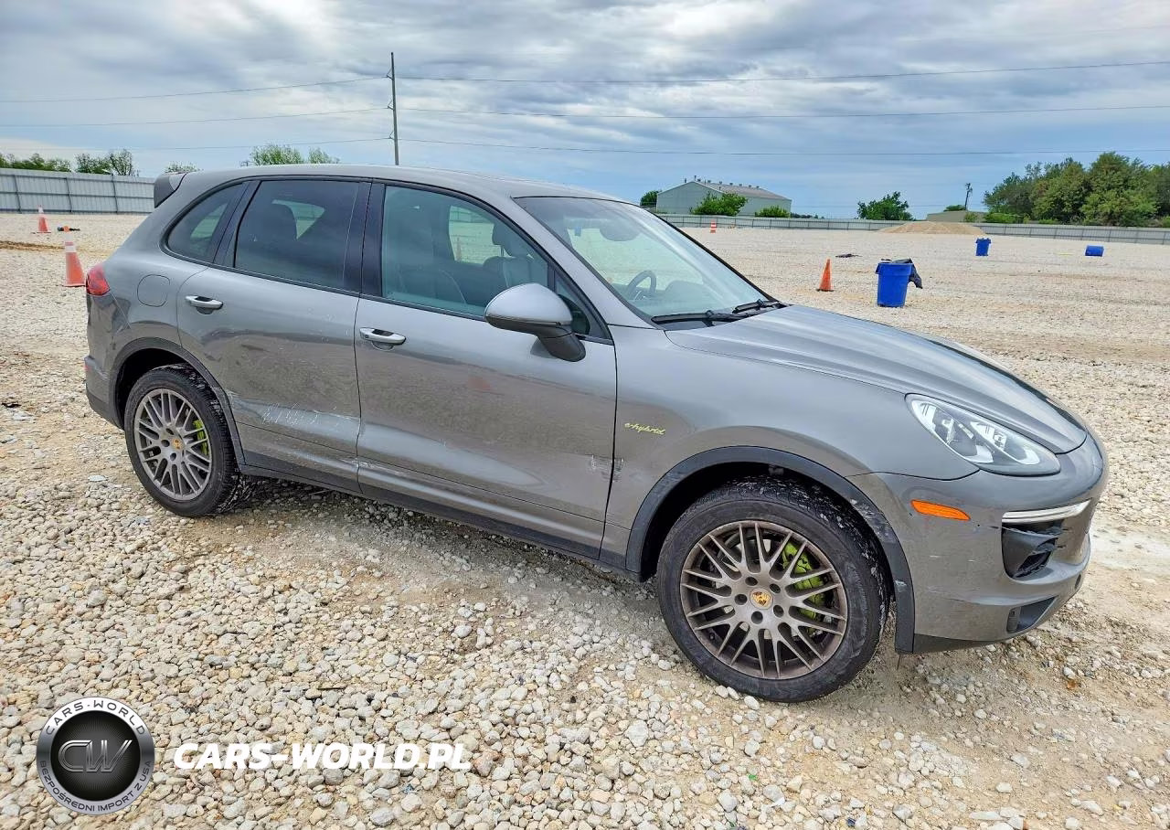 2016 Porsche Cayenne Se Hybrid VIN:WP1AE2A25GLA63443 - 4