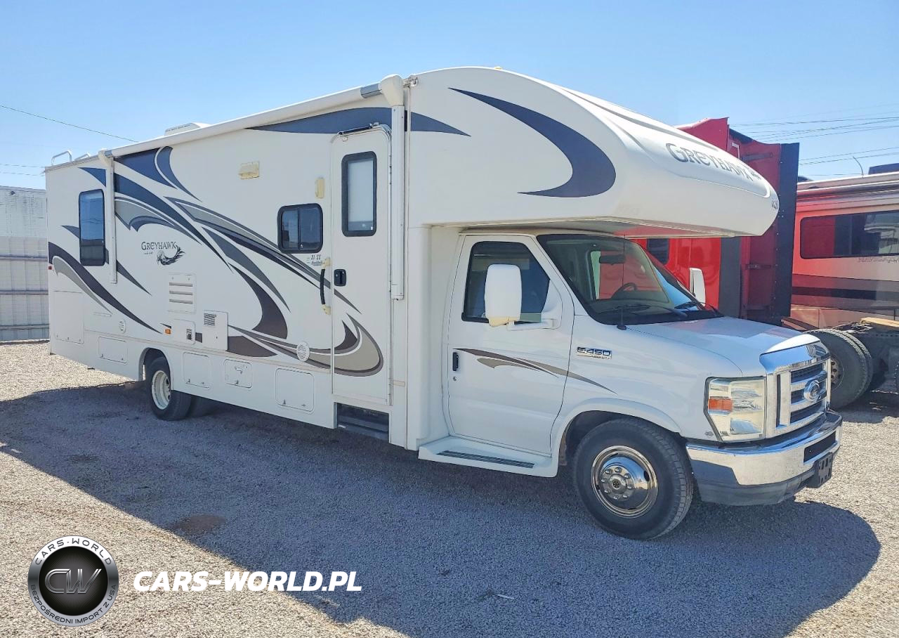 2010 Ford Econoline E450 Super Duty Cutaway Van