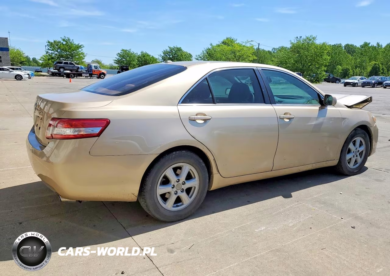 2010 Toyota Camry Le VIN:4T1BF3EK0AU030334 - 3