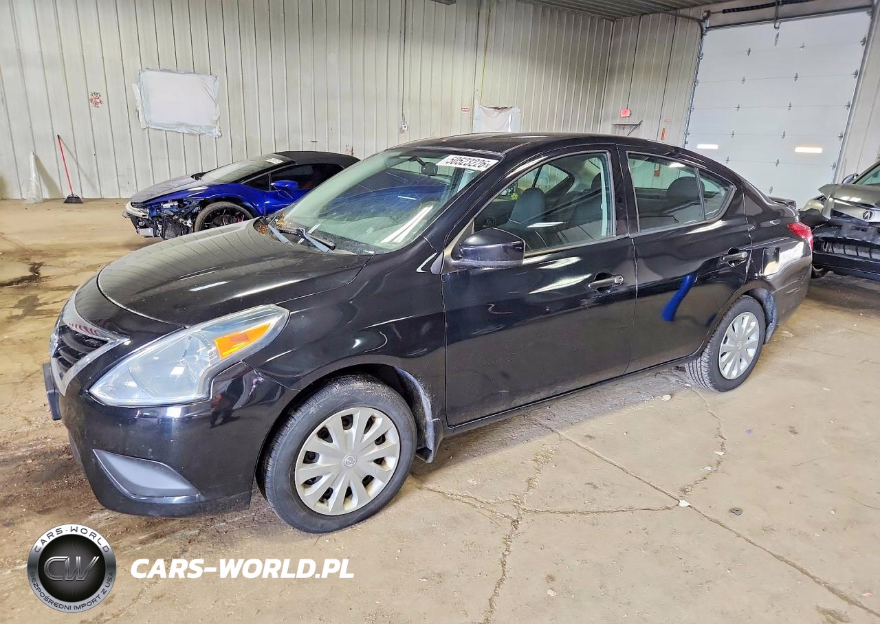 2016 Nissan Versa 1.6 S Plus