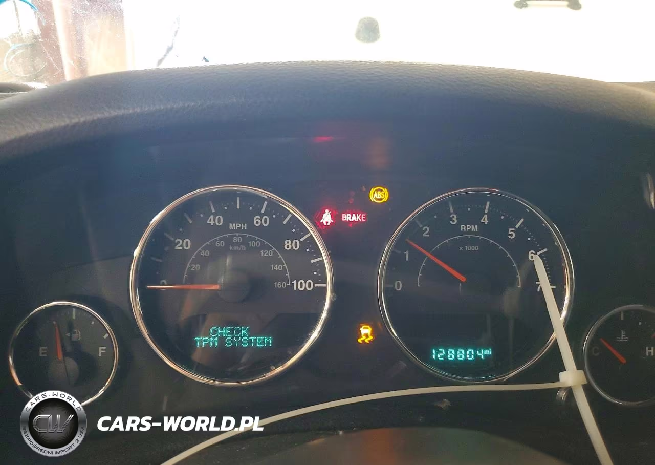 2017 Jeep Wrangler Unlimited Sport VIN:1C4BJWDGXHL524542 - 9