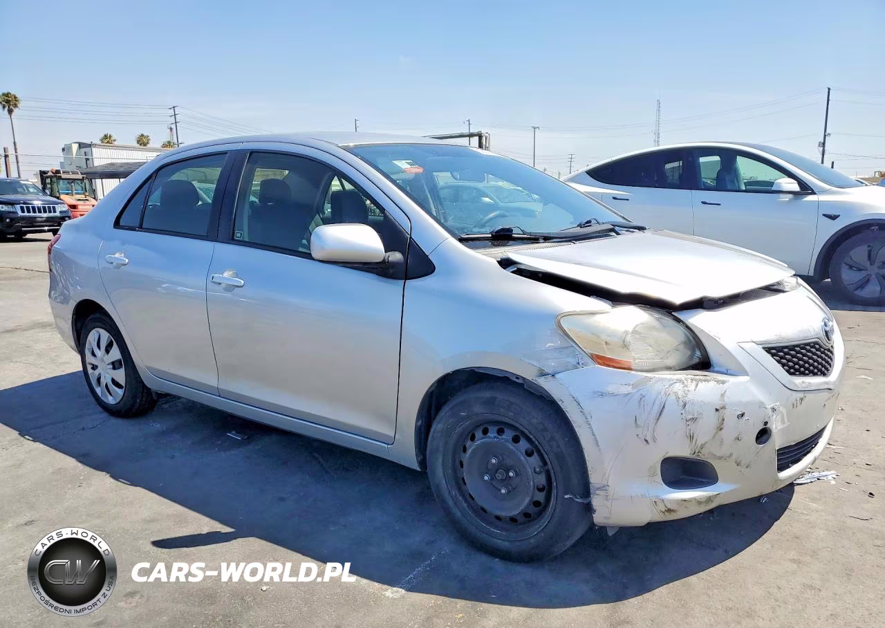 2012 Toyota Yaris Fleet VIN:JTDBT4K3XCL033203 - 4
