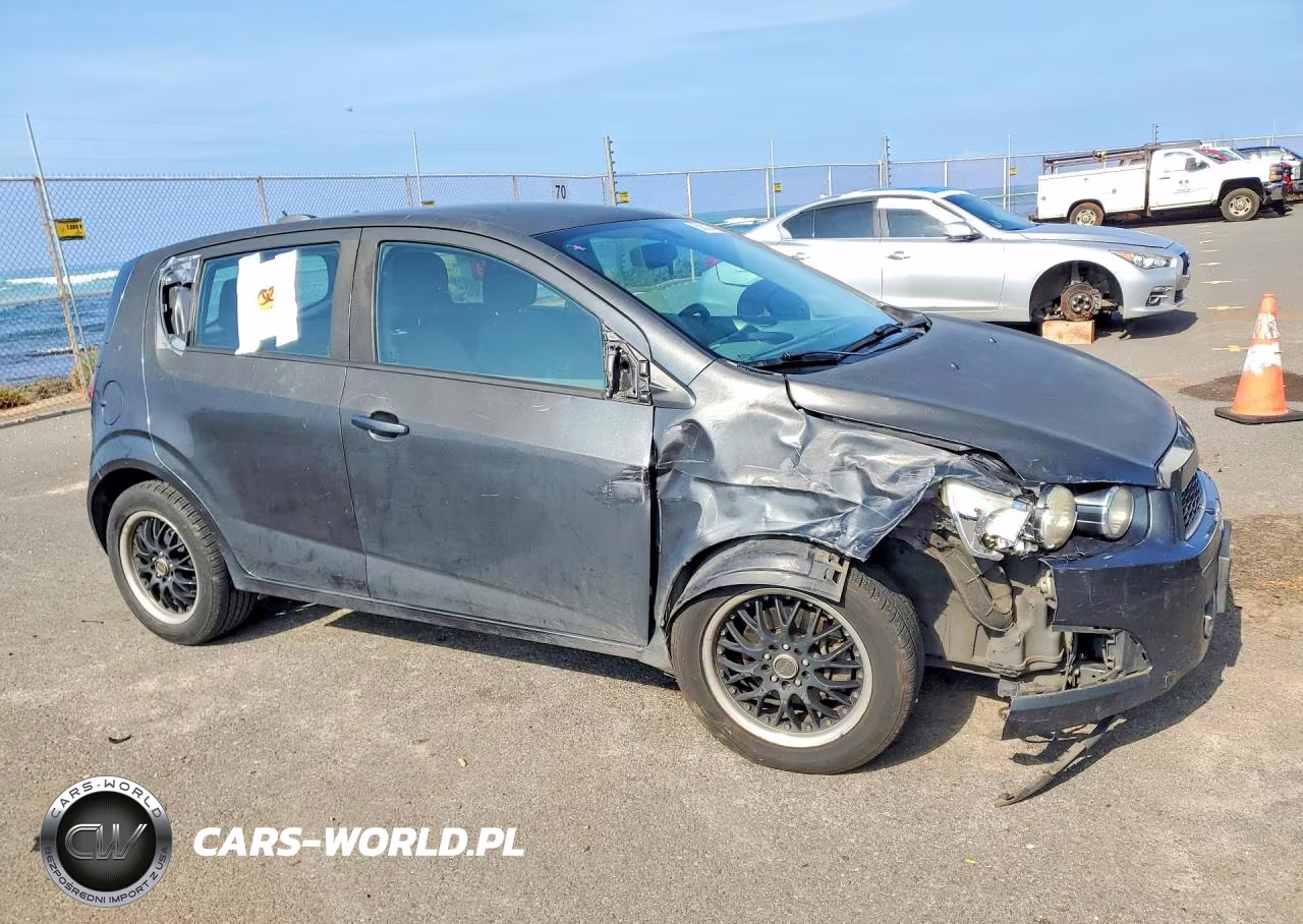 2016 Chevrolet Sonic Ls VIN:1G1JB6SH9G4122680 - 4