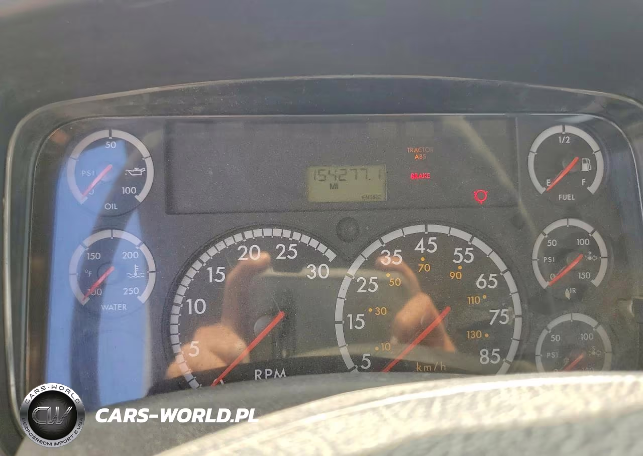 2010 Freightliner Business Class M2 Truck Cab And Chassis VIN:1FVHC3BS7ADAP9467 - 8