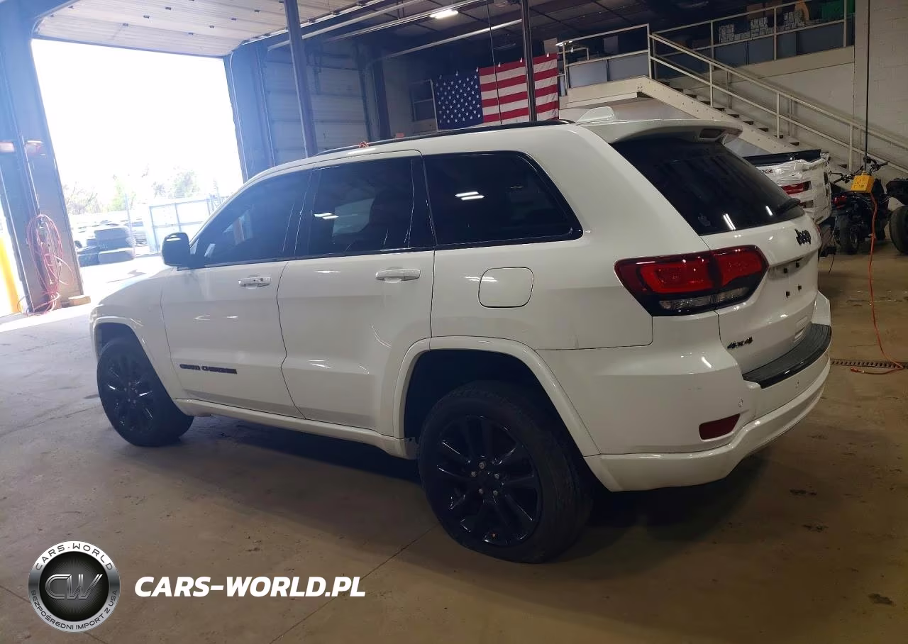 2018 Jeep Grand Cherokee Laredo VIN:1C4RJFAG7JC204135 - 2