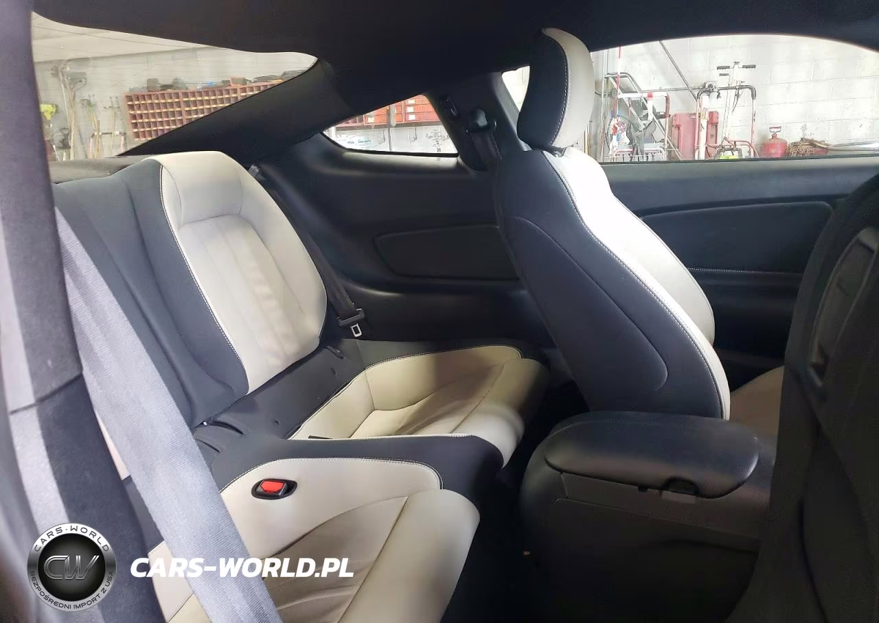 2021 Ford Mustang VIN:1FA6P8TH9M5128449 - 10