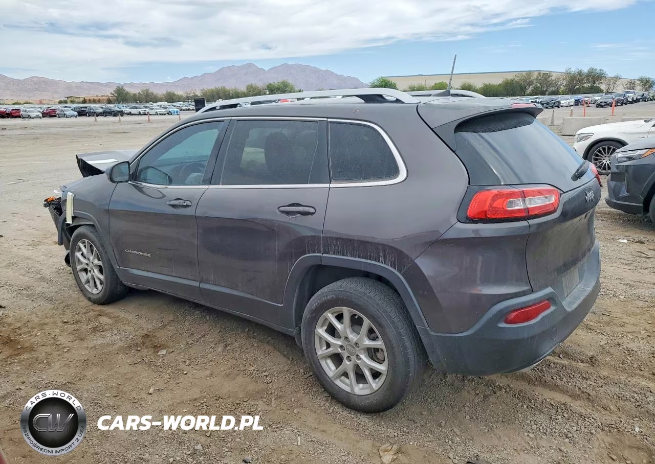 2018 Jeep Cherokee Latitude Plus VIN:1C4PJLLX6JD512734 - 2