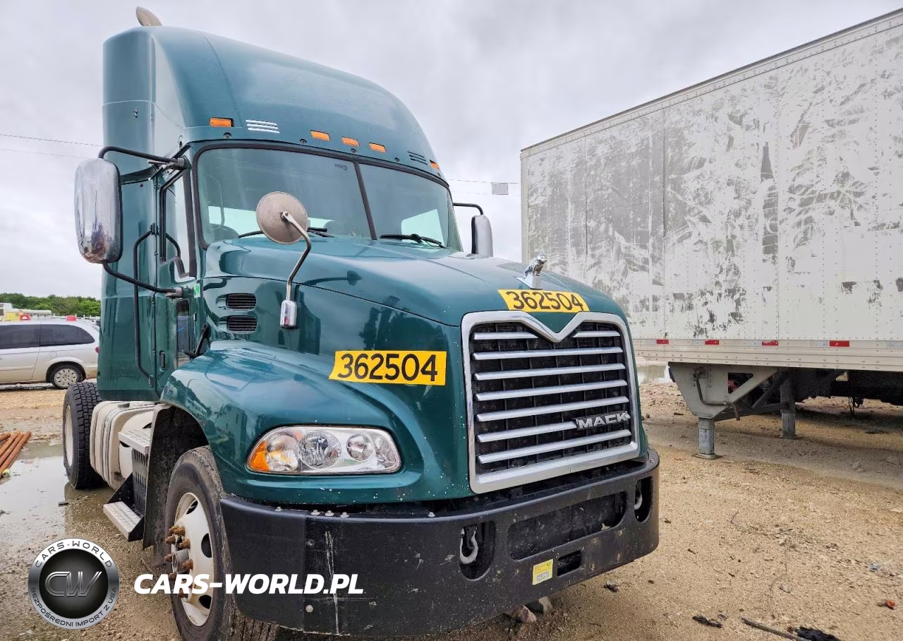 2017 Mack Cxu612 Semi Truck