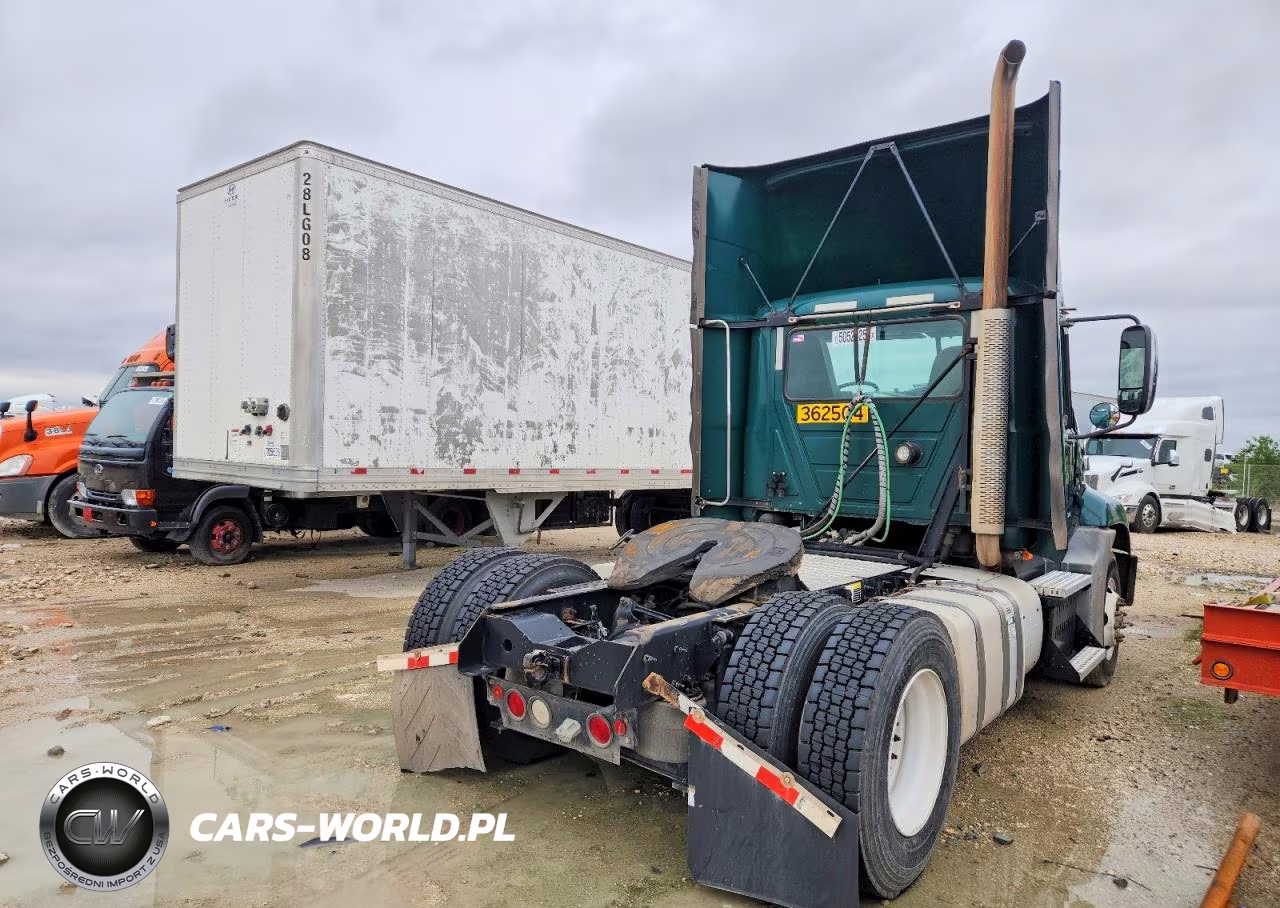 2017 Mack Cxu612 Semi Truck VIN:1M1AW01X1HM009812 - 4