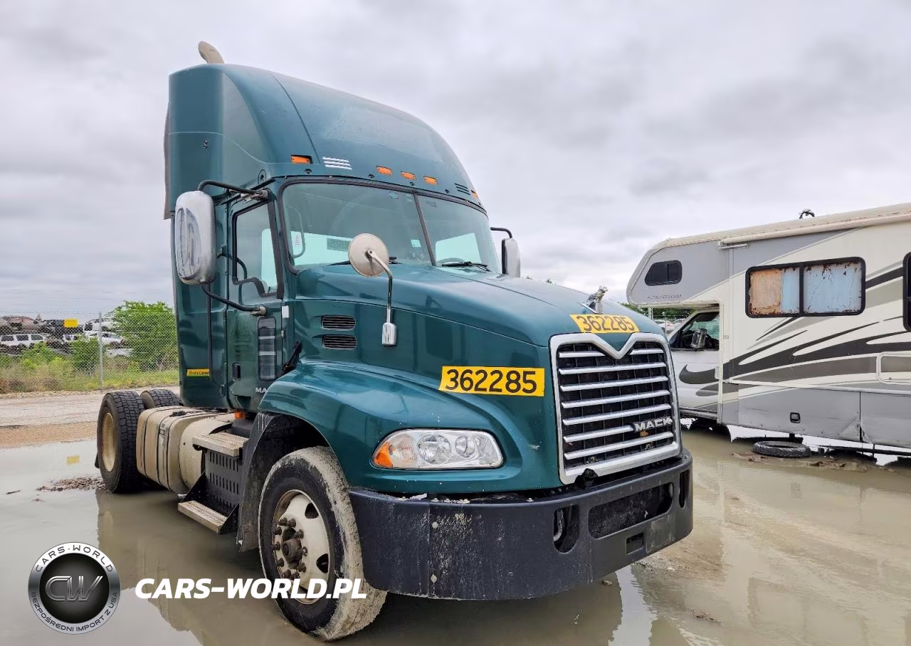 2017 Mack Cxu612 Semi Truck
