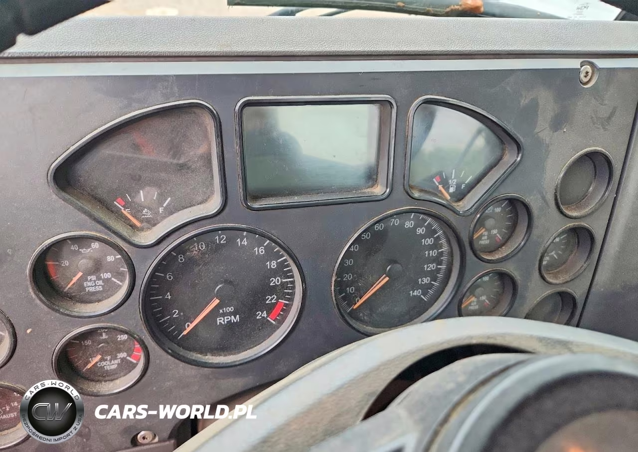 2017 Mack Cxu612 Semi Truck VIN:1M1AW01X4HM009593 - 8