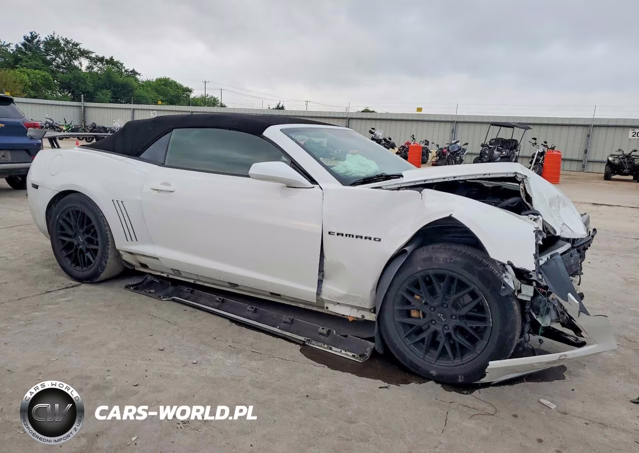 2011 Chevrolet Camaro Lt VIN:2G1FC3DD8B9167420 - 4