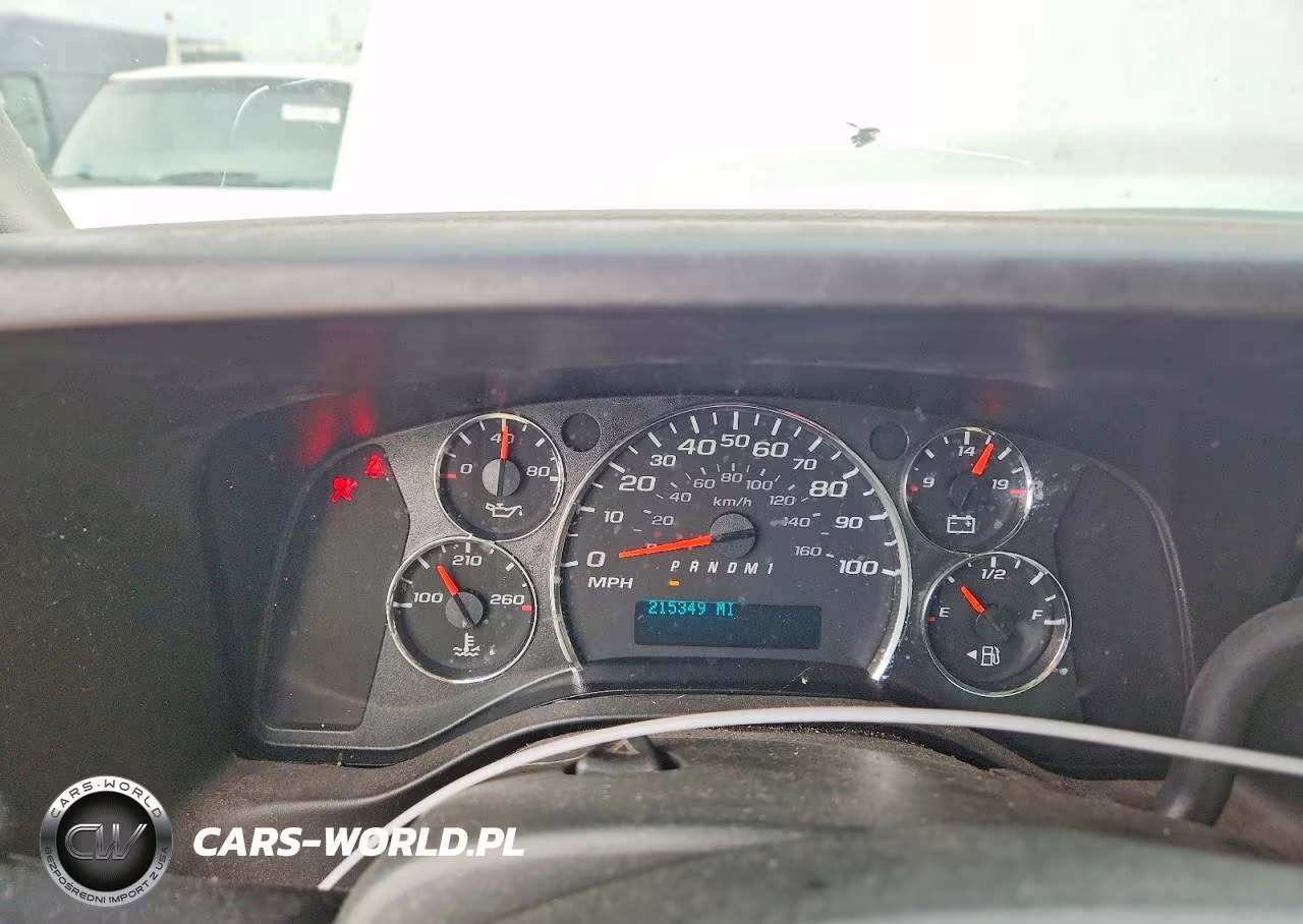 2017 GMC Savana G2500 VIN:1GTW7AFF0H1906677 - 9