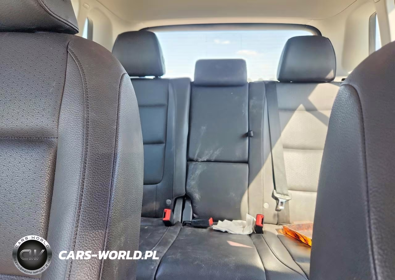 2017 Volkswagen Tiguan S VIN:WVGBV7AX4HK026028 - 10
