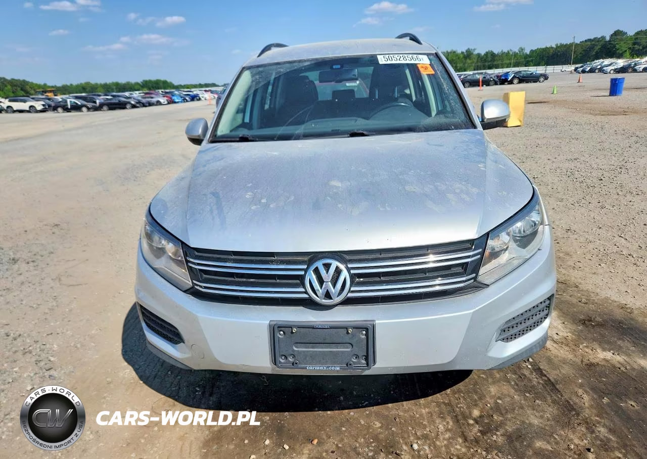 2017 Volkswagen Tiguan S VIN:WVGBV7AX4HK026028 - 5