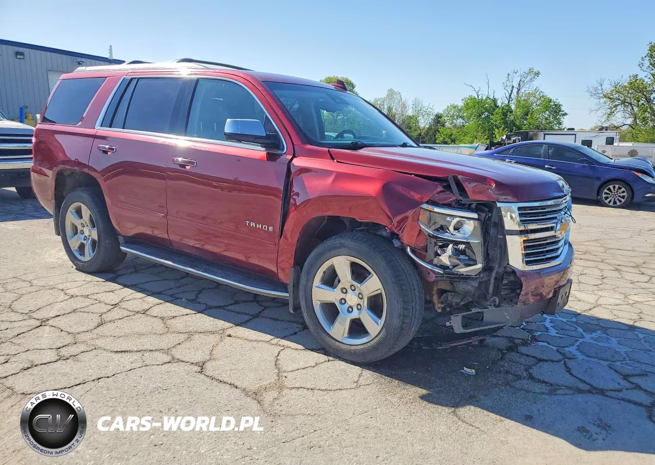 2017 Chevrolet Tahoe K1500 Premier VIN:1GNSKCKC7HR398351 - 4
