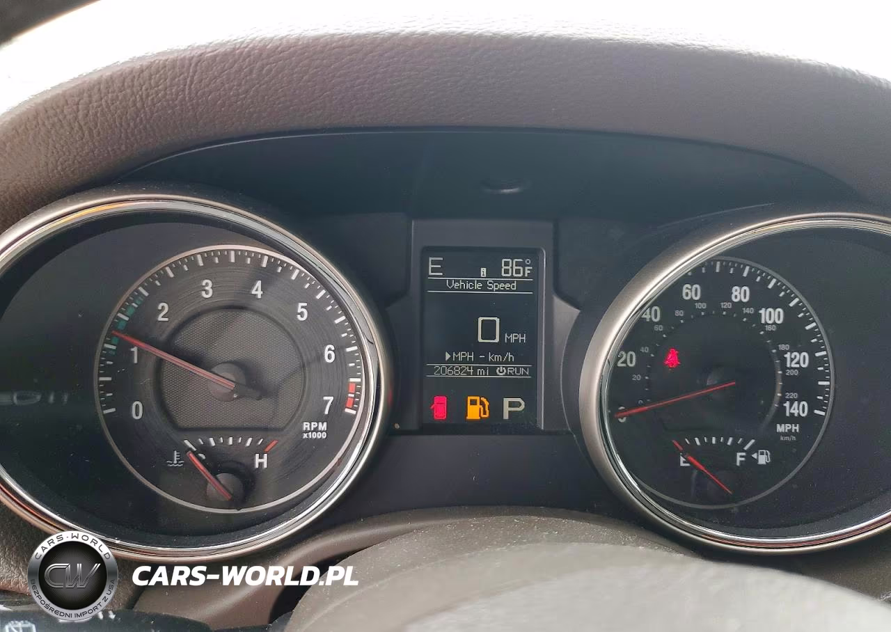 2011 Jeep Grand Cherokee Laredo VIN:1J4RS4GG2BC515847 - 9