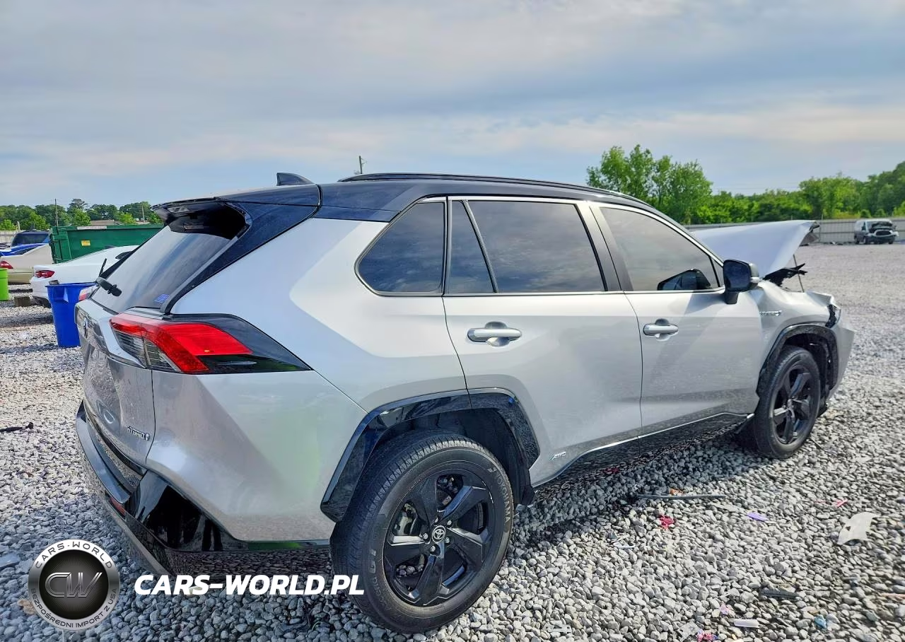 2020 Toyota Rav4 Xse VIN:JTMEWRFV3LJ029793 - 3