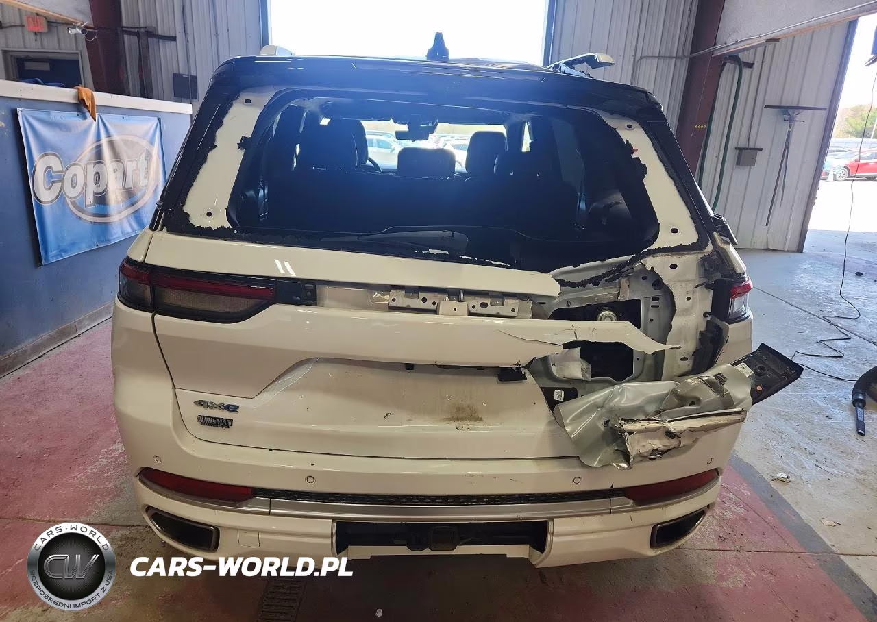 2023 Jeep Grand Cherokee Summit 4Xe VIN:1C4RJYE65P8802183 - 6