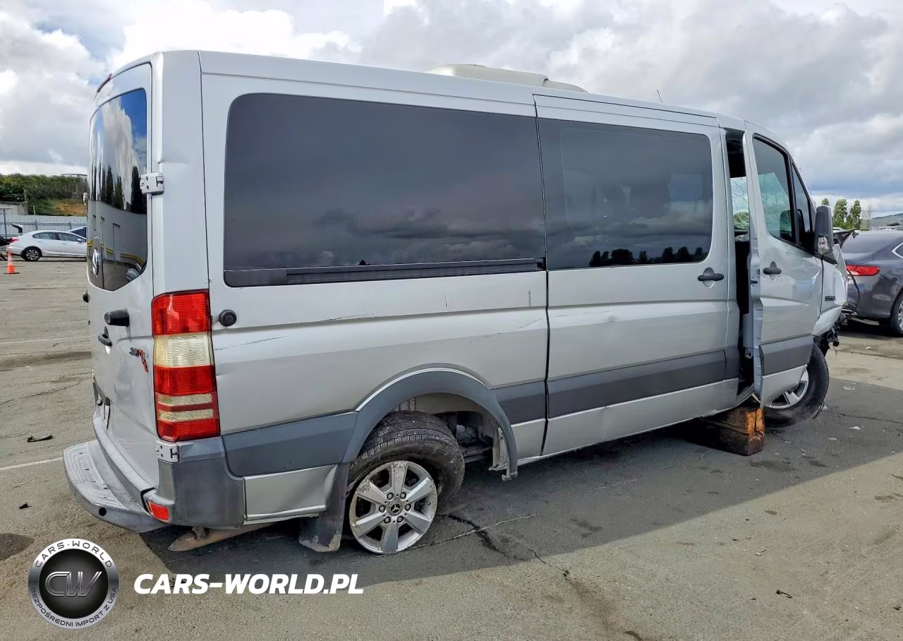 2009 Freightliner Sprinter 2500 VIN:WCDPE745X95376657 - 3