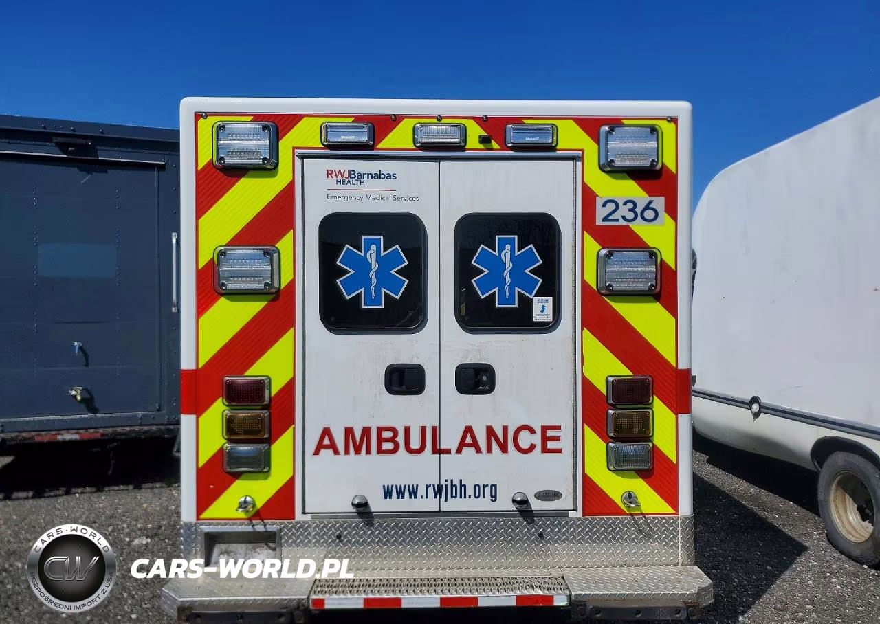 2019 Ford E-350 VIN:1FDWE3FSXKDC73136 - 6
