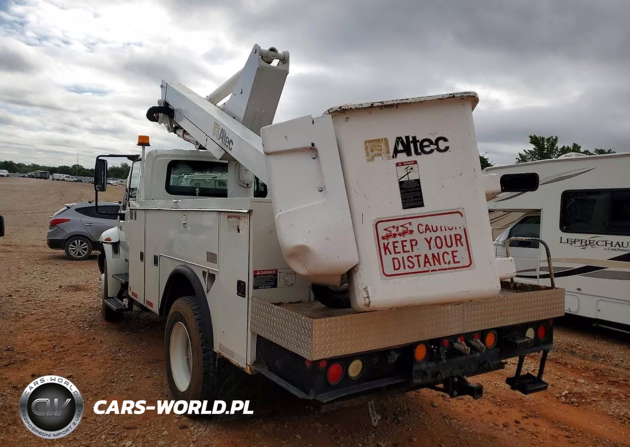 2007 International 4200 Bucket Truck VIN:1HTMPAFL27H340897 - 3