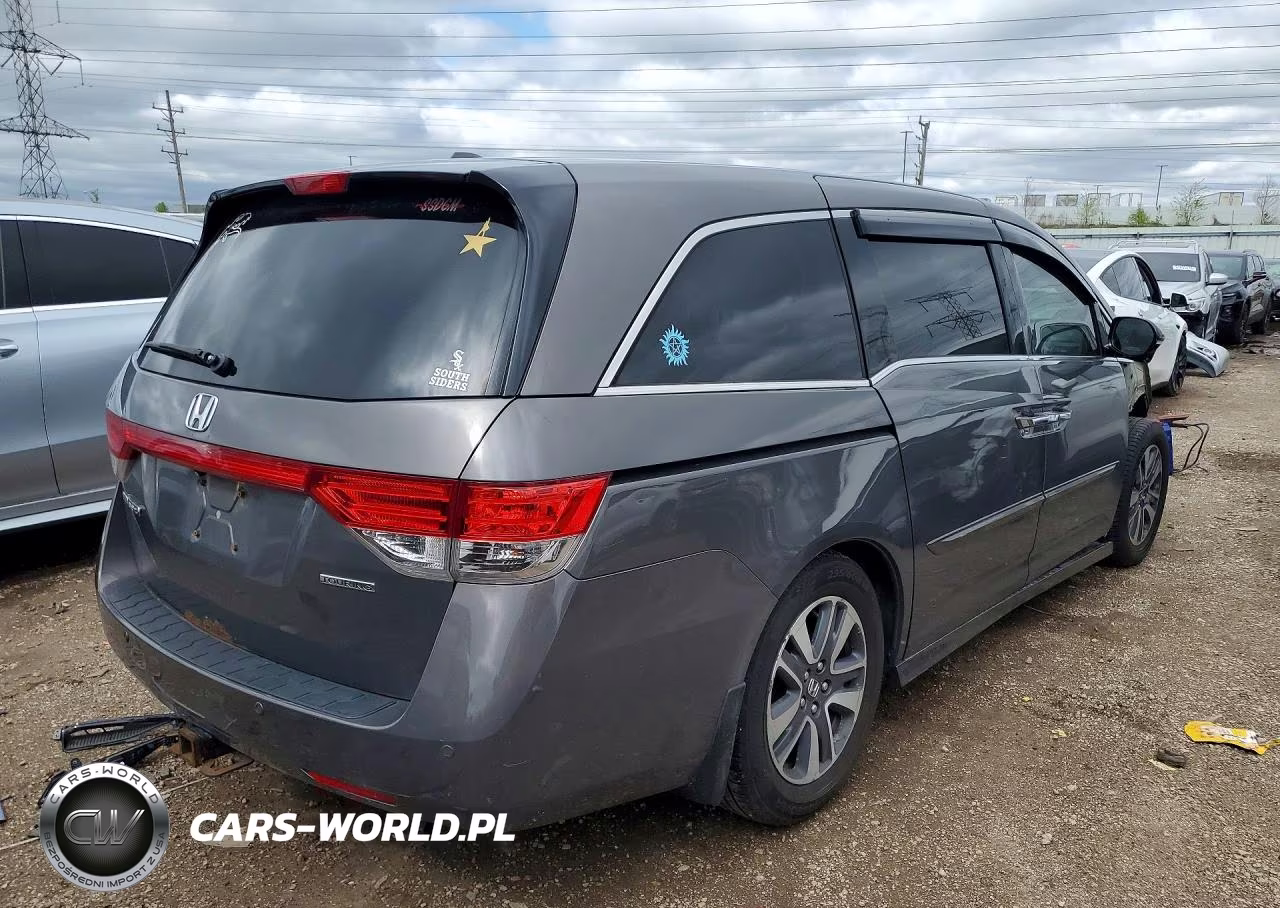 2014 Honda Odyssey Touring VIN:5FNRL5H93EB017771 - 3