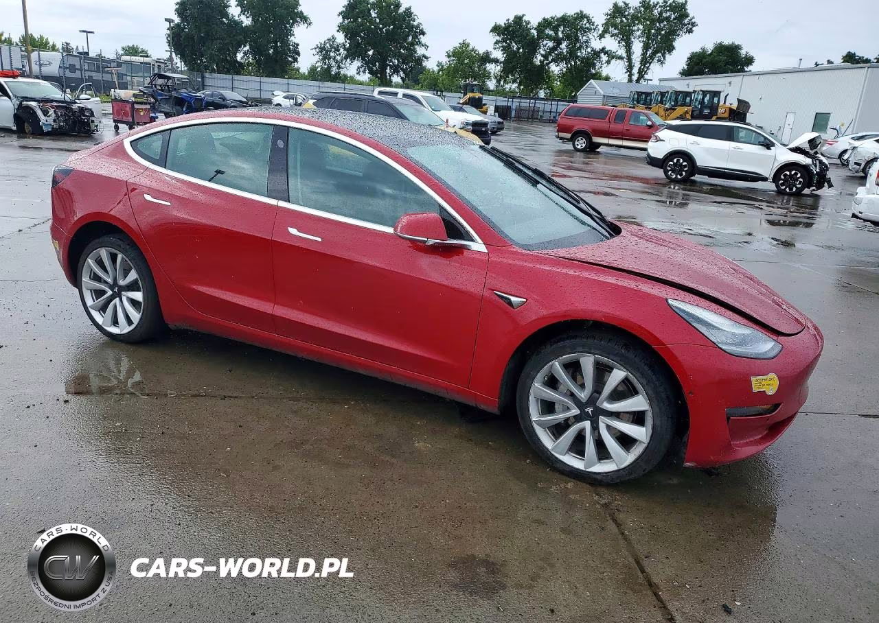 2019 Tesla Model 3 VIN:5YJ3E1EA4KF357644 - 4