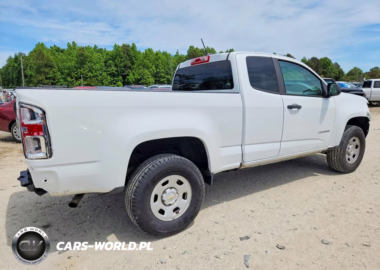 2018 Chevrolet Colorado VIN:1GCHSBEA4J1328611 - 3
