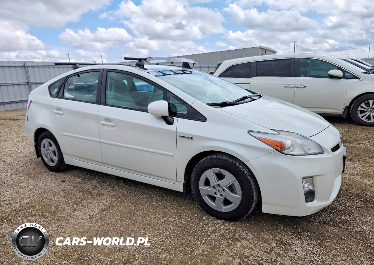 2011 Toyota Prius Two VIN:JTDKN3DUXB1407989 - 4