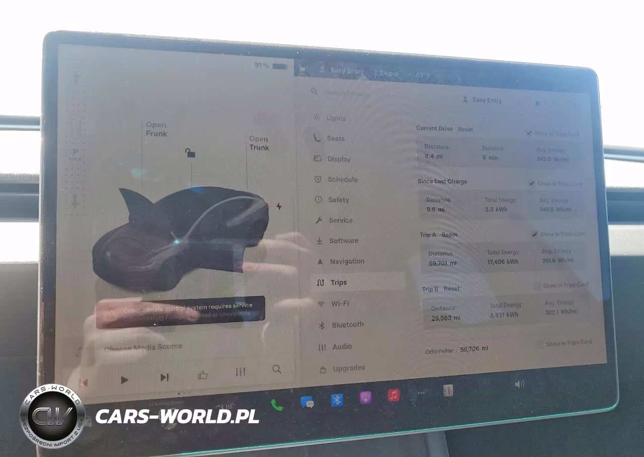 2024 Tesla Model 3 VIN:5YJ3E1EA7RF721713 - 9