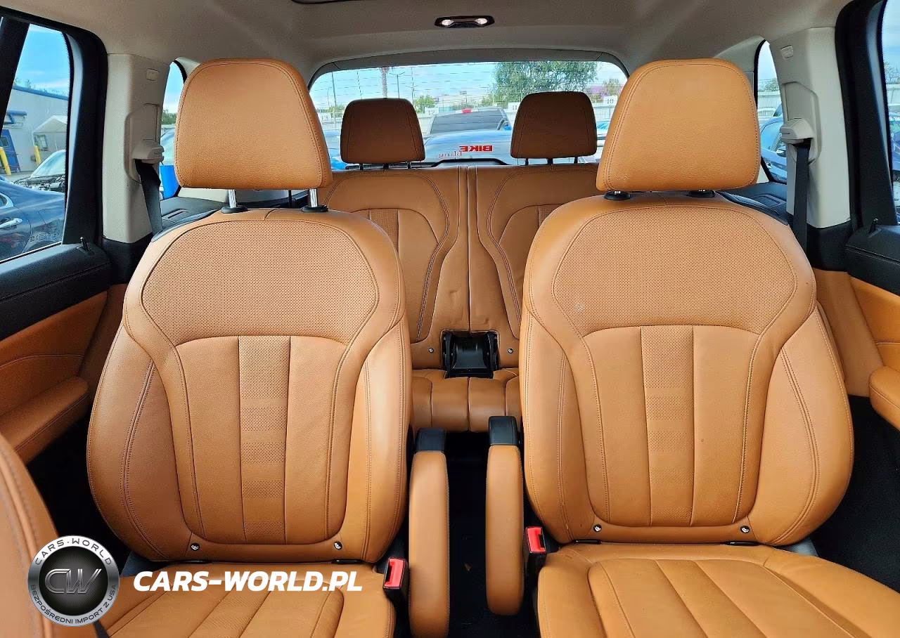 2019 BMW X7 xDrive40I VIN:5UXCW2C55KL086923 - 10