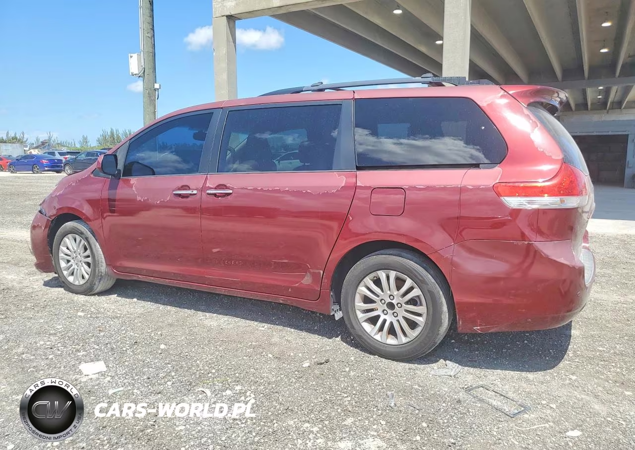2011 Toyota Sienna Xle 8-Passenger VIN:5TDYK3DC2BS005204 - 2