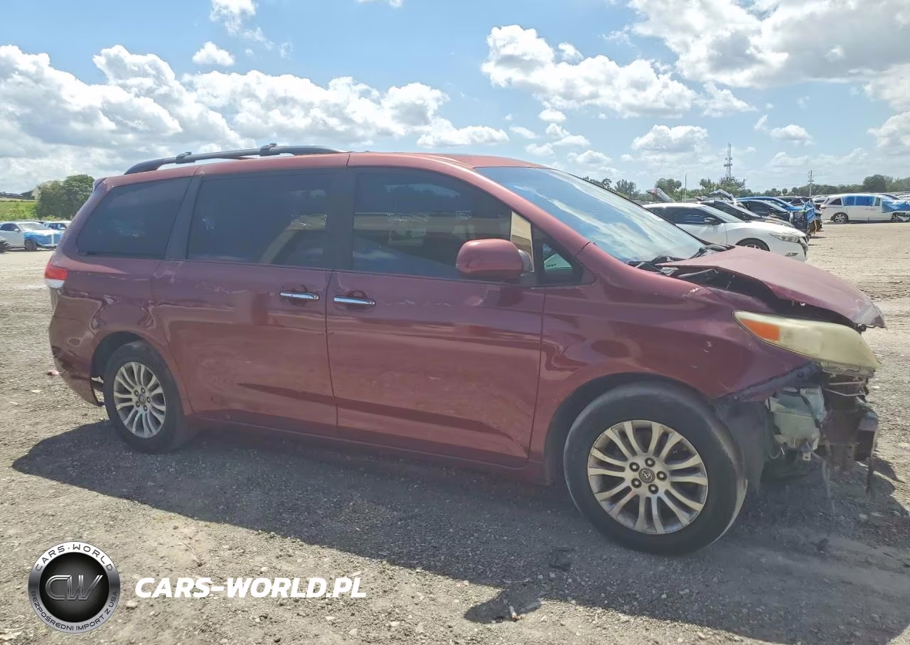 2011 Toyota Sienna Xle 8-Passenger VIN:5TDYK3DC2BS005204 - 4